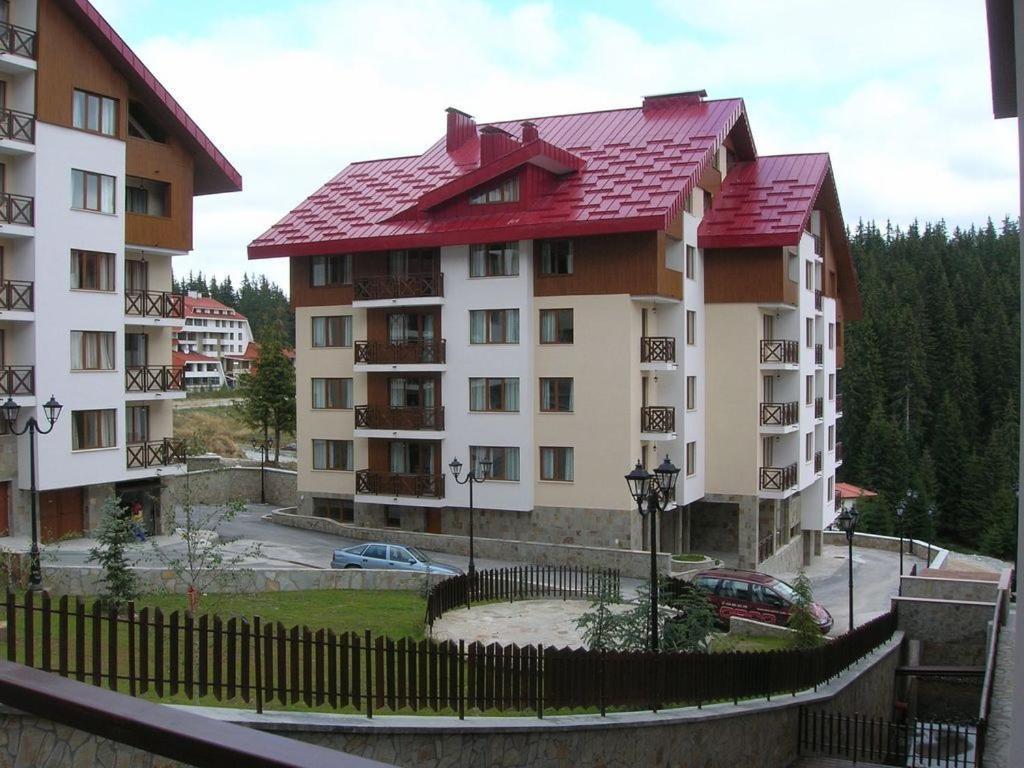 Ferienwohnung Апартамент В Лъки Спа Комплекс Pamporowo Exterior foto